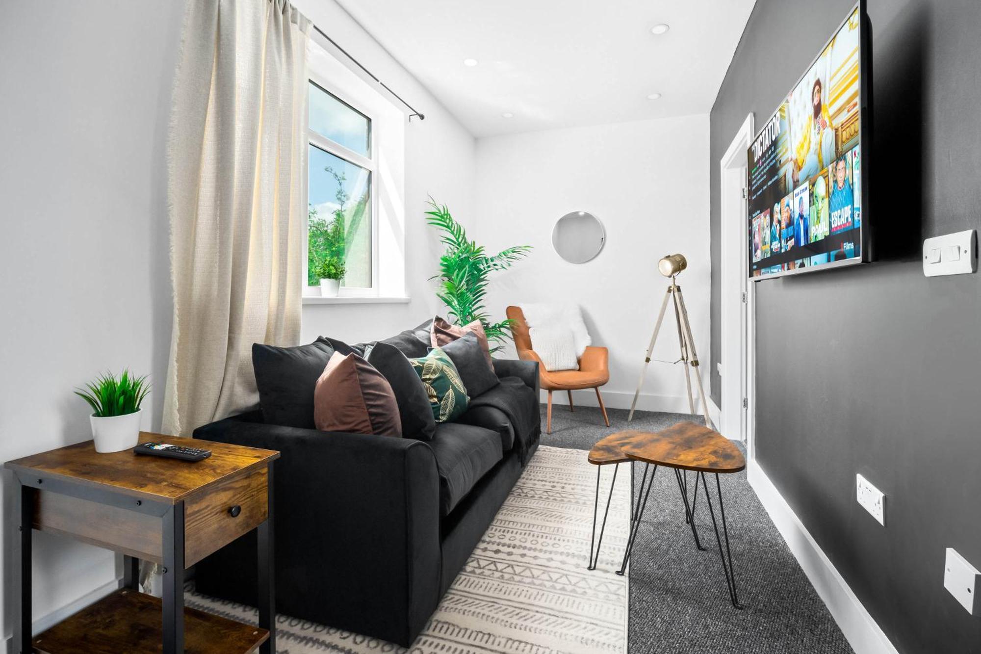 Luxe Apartment - Rowley Regis - Parking - Top Rated - Netflix - Wifi - 49Bg Cradley Heath Extérieur photo